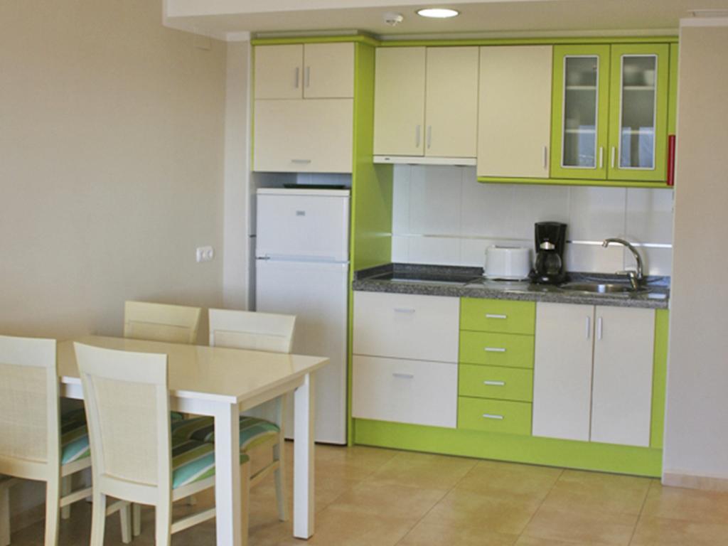 Apartamentos Esmeralda Suites Unitursa Calp Zimmer foto